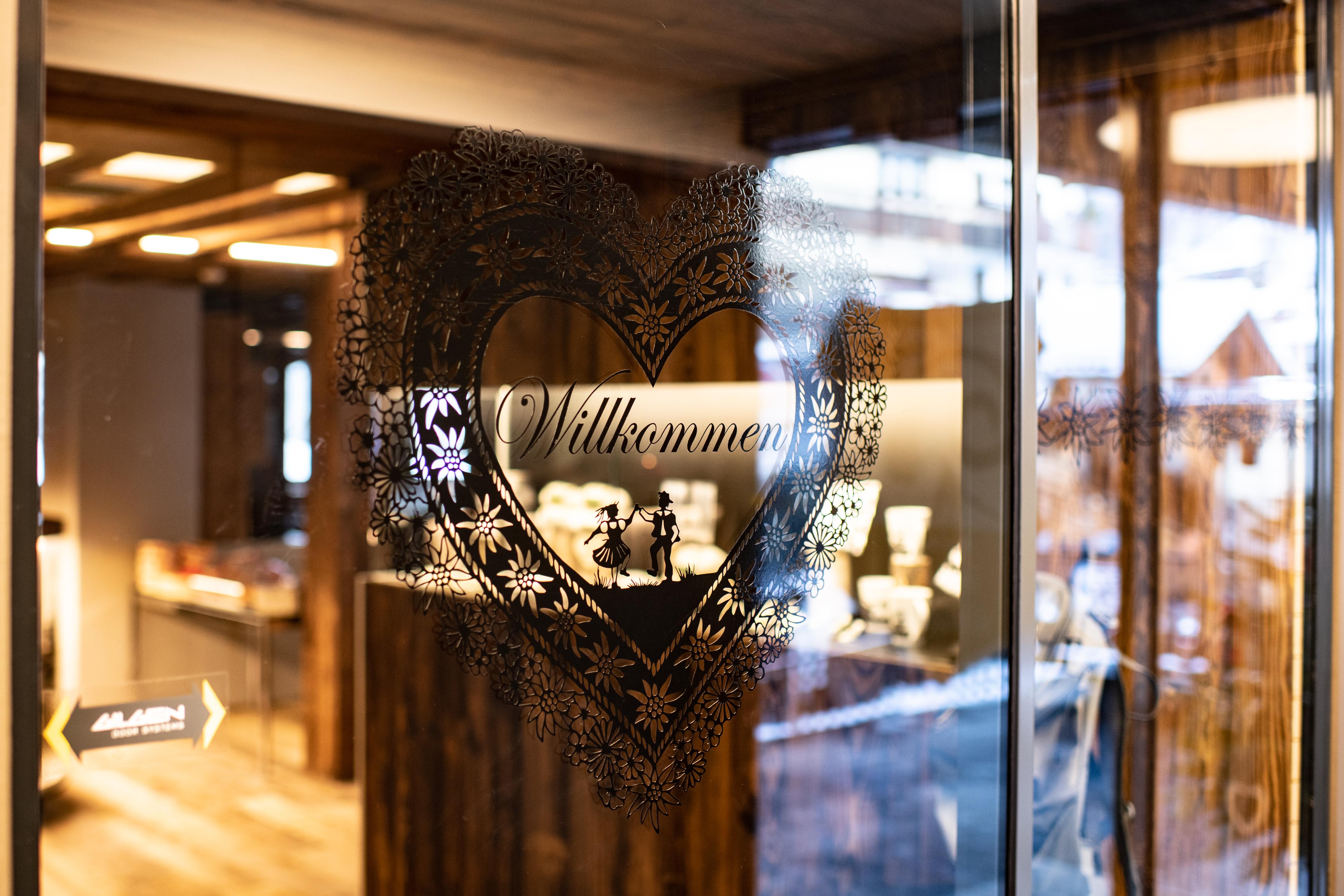 Hotel Daniela Zermatt Bagian luar foto