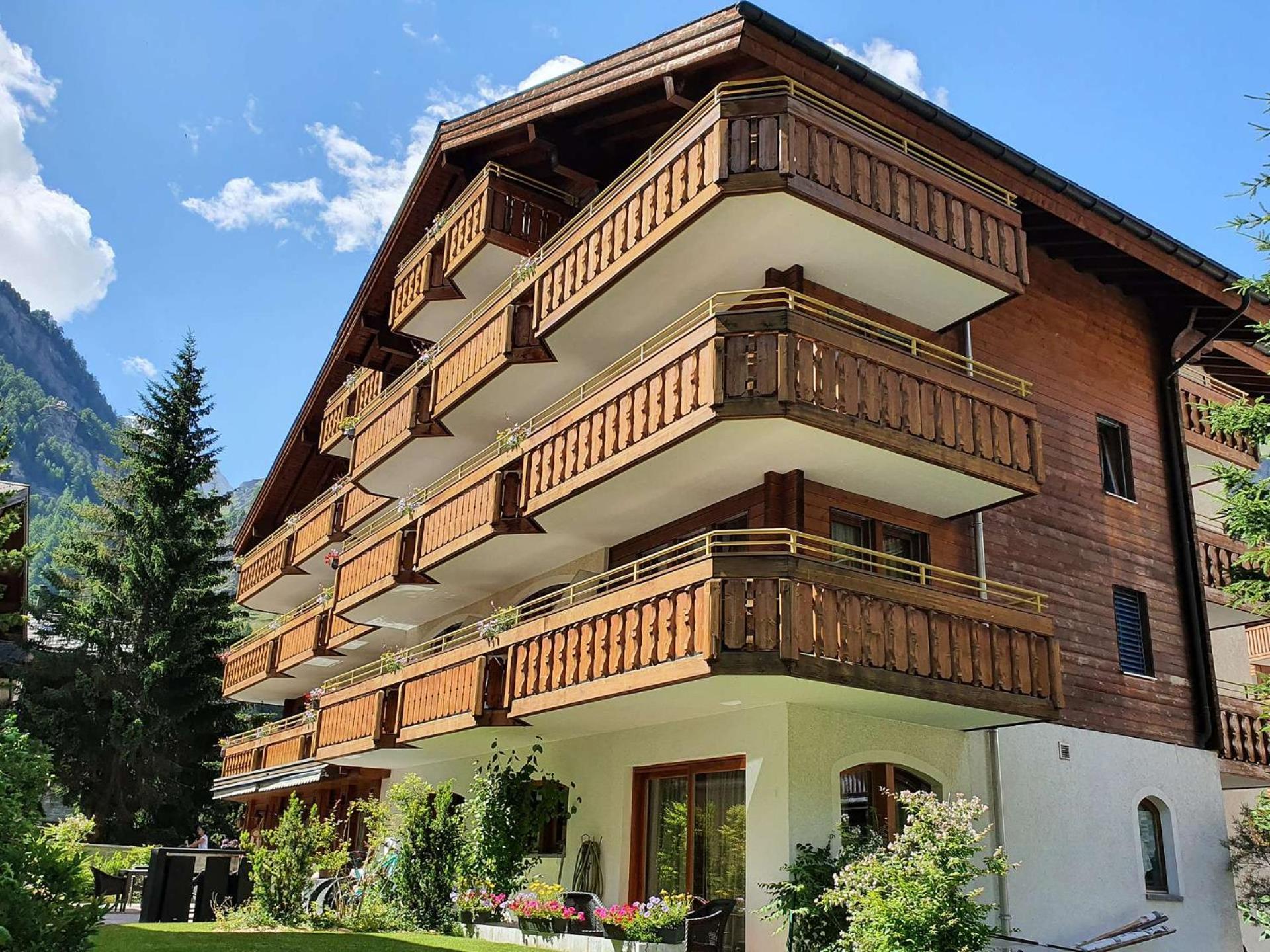 Hotel Daniela Zermatt Bagian luar foto