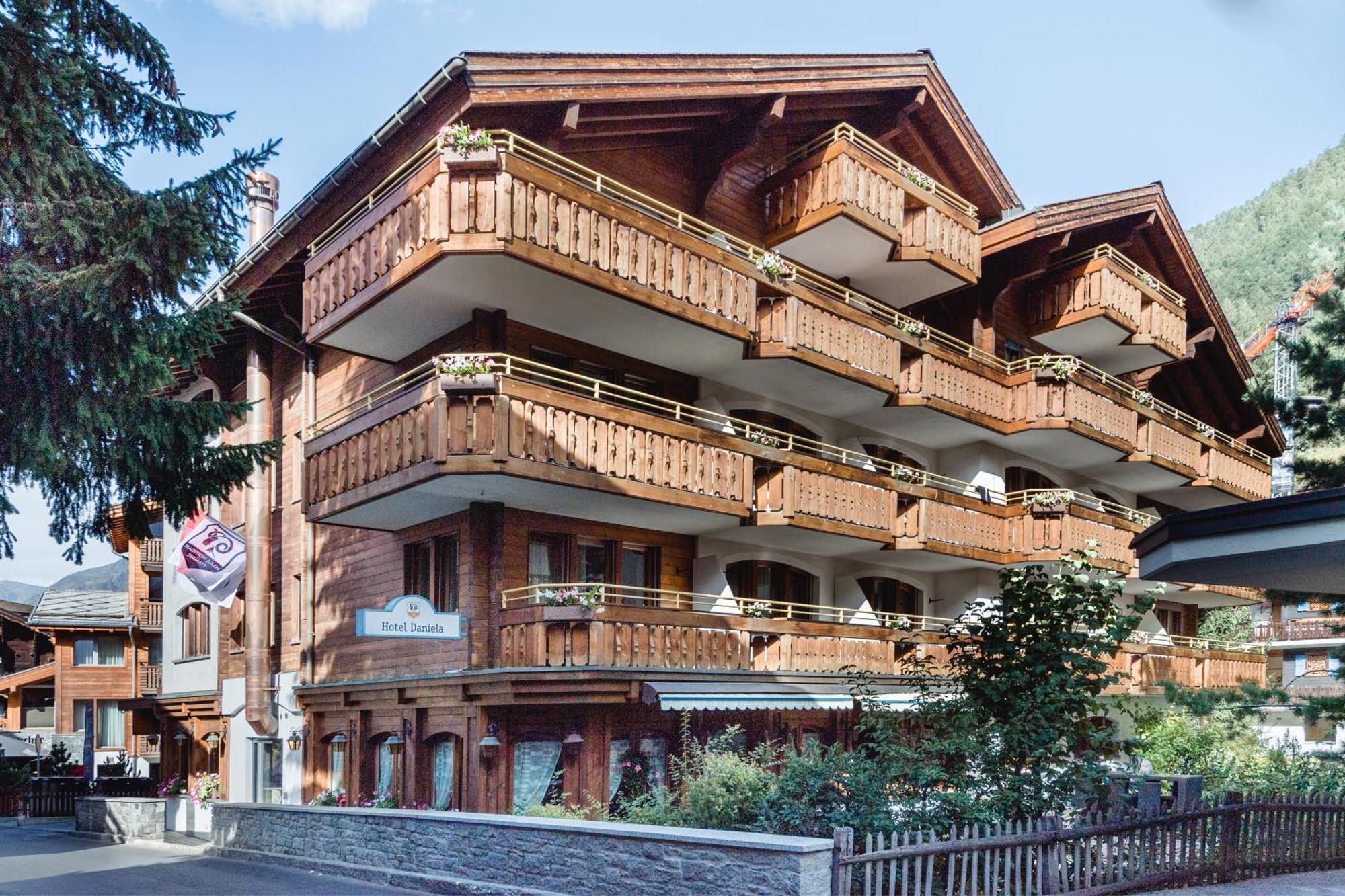 Hotel Daniela Zermatt Bagian luar foto